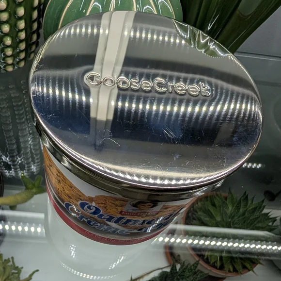 Goose Creek Little Debbie Oatmeal Creme Pies 3-wick Candle - Picture 3 of 3